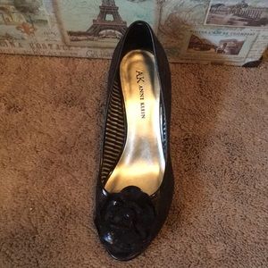 Anne Klein Rosette Pumps